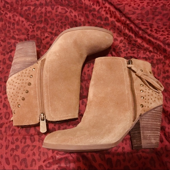 Guess Studded Suede boots - Picture 1 of 6